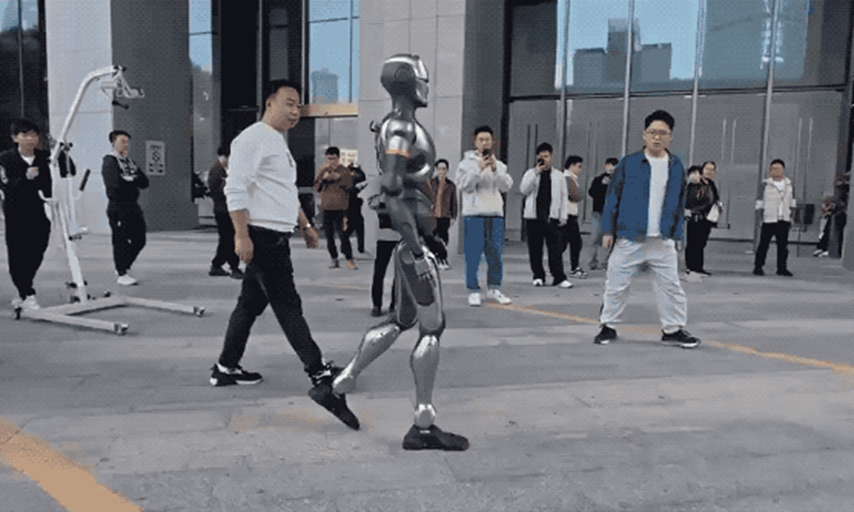 在初创之时